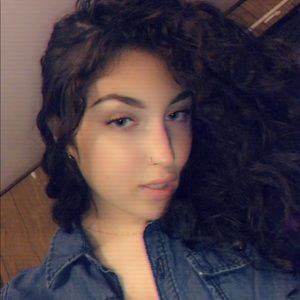 Meet your Posher, Raquelle